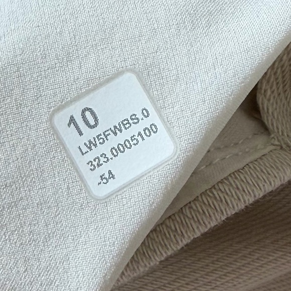 2023 Lululemon Cream Pants Size 10 - Picture 10 of 11